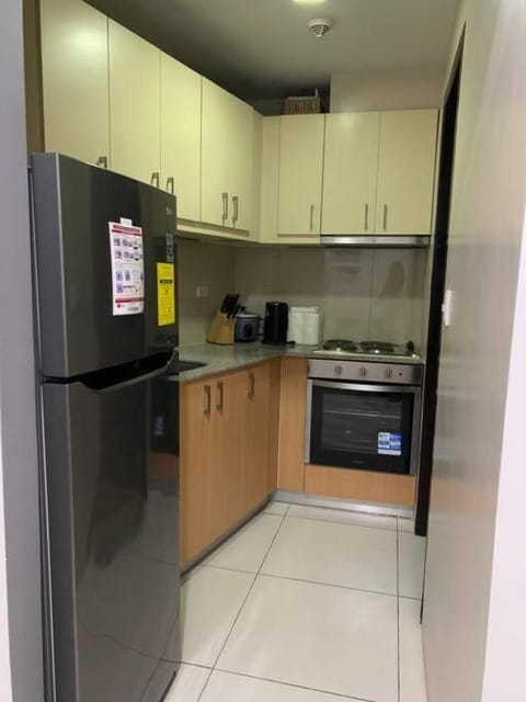 2 Bedrooms Suite in Mckinley BGC Apartment in Makati