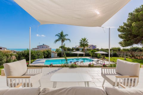 Balcony/Terrace, Pool view