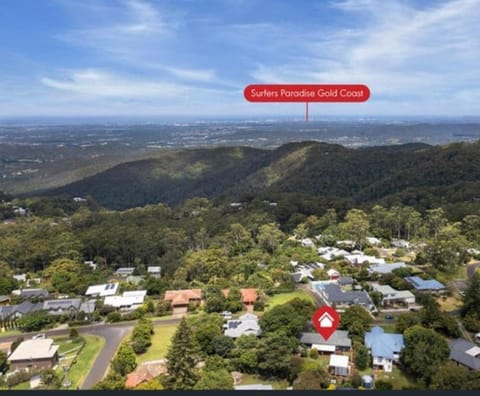 Stunning home with view House in Tamborine Mountain