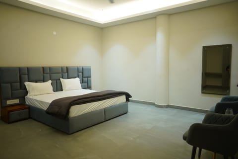 OVEL Hotel & RESORT Hotel in Ludhiana