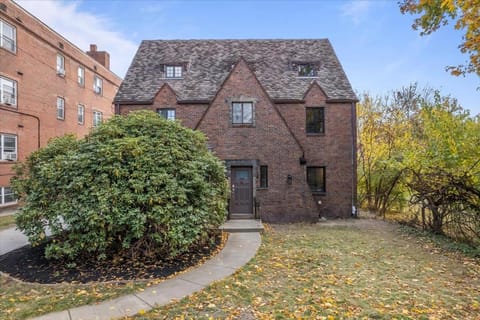 The Walnut Suites - The Family Suite House in Shadyside