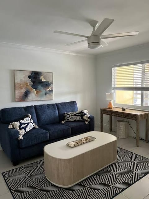 Cozy 2bed 2bath by Intracoastal! Apartment in Boca Raton