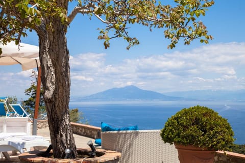 Suite Villa Carolina Bed and Breakfast in Capri