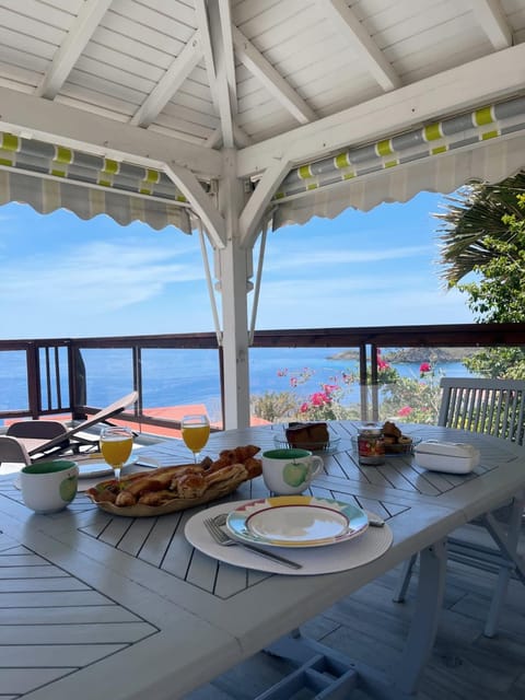 View (from property/room), Balcony/Terrace, Sea view