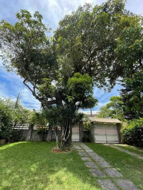 Casa Meaipe! Casa arejada e confortável com jardim House in Guarapari