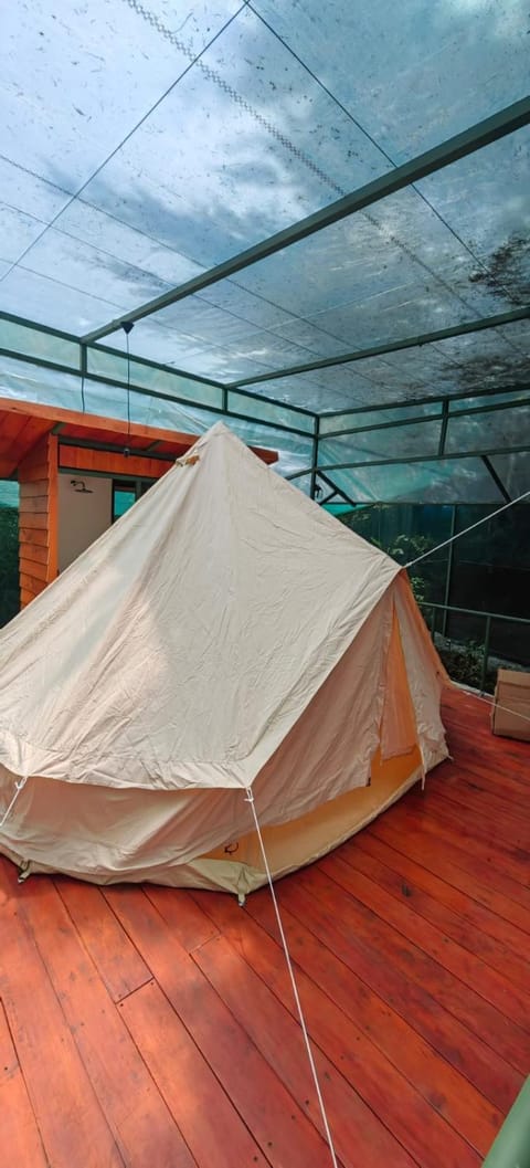 Glamping Butterflay Garden Luxury tent in Heredia Province