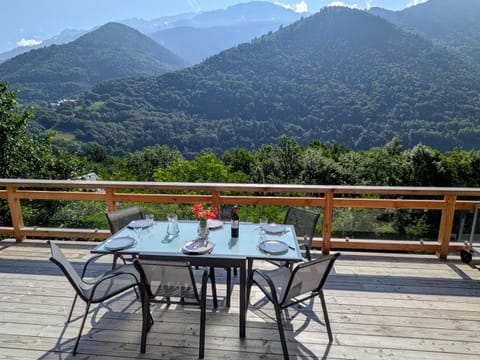 Day, Natural landscape, View (from property/room), Balcony/Terrace, Dining area, Mountain view