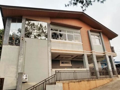 The Cozy Cone2 Apartment in Baguio