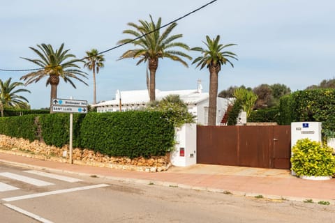 Property building, Facade/entrance, Off site