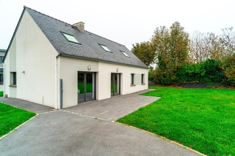 Property building, Day, Garden view