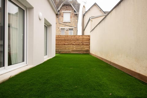 Garden, Balcony/Terrace, Balcony/Terrace