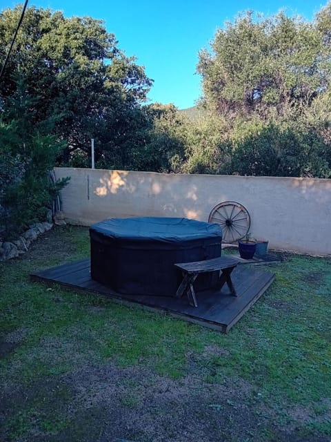 Maison bergerie en pierres avec jacuzzi en corse 6 personnes House in Coti-Chiavari