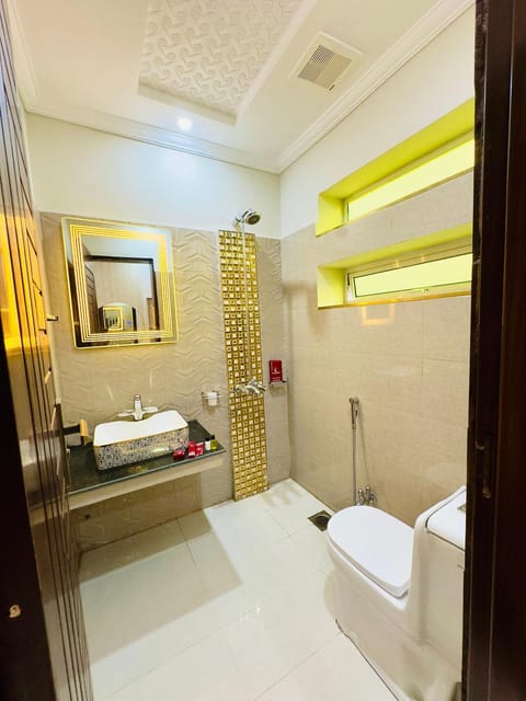 Go Room Supreme Hotel Lahore Hotel in Lahore