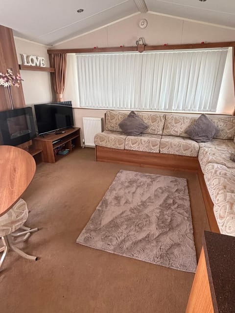 Beautiful , spacious two bedroom caravan home Apartamento in Eastchurch