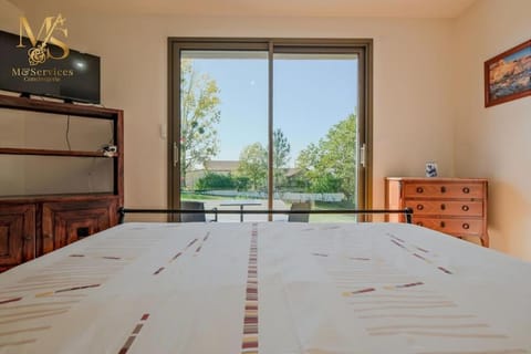 Maison Moderne avec Piscine au Cœur des Vignes Apartment in Bergerac