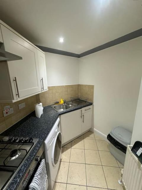 City Centre 2 Bed with Parking Apartment in Southampton