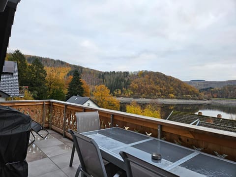 Natural landscape, Balcony/Terrace, Lake view