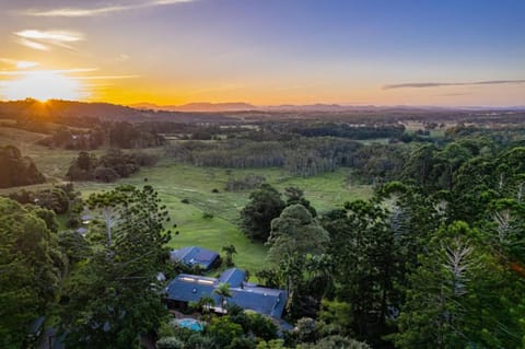 Cape Byron Villa 1 Romantic Escape Villa in Byron Bay