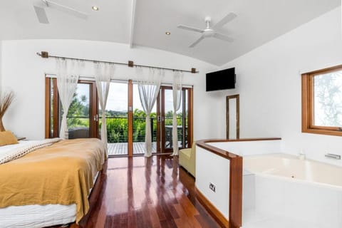 Cape Byron Villa 7 Romantic Serenity with Views Villa in Byron Bay