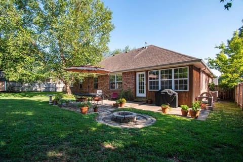 The Shalom Home -House of Peace House in Siloam Springs