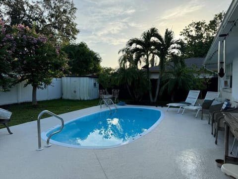 Cozy House by the Beach in Seminole House in Seminole