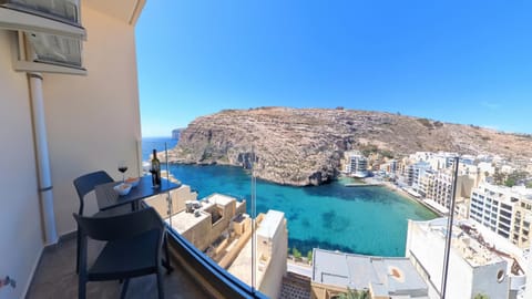 Day, Balcony/Terrace, Seating area, Sea view