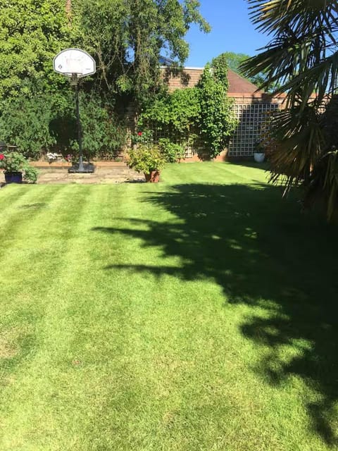 Garden, Garden, Balcony/Terrace