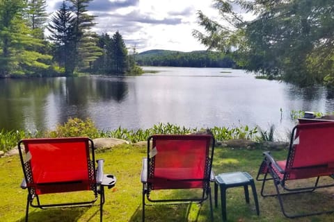 Balsam Point Lakefront Casa in Indian Lake