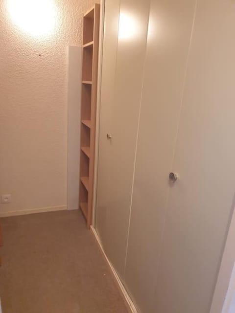 Bedroom, wardrobe