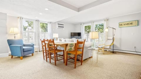 Beautiful inn ideal location Suite 1 Ocean Cove House in Ogunquit