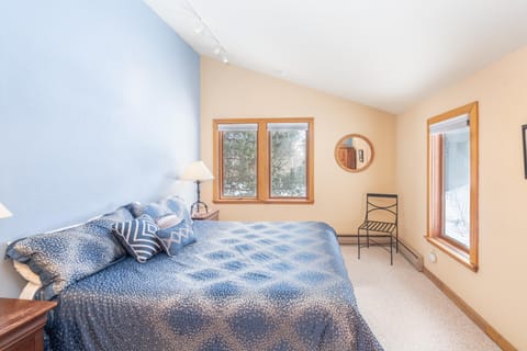 Centrally Located in Town, This 2 Bed and 2 Bath Manitou is a Must See House in Telluride