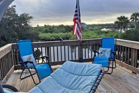 Patio, Day, Natural landscape, View (from property/room), Balcony/Terrace, Seating area