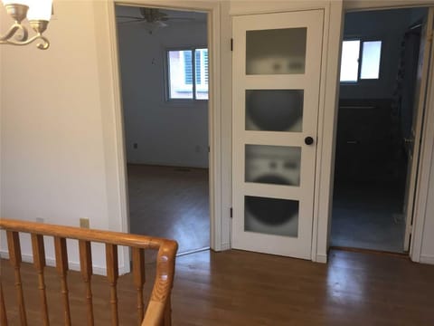 Cheap Rooms Near Airport CAD 79 Only- Walk to Shopping, Restaurants, Transit Vacation rental in Brampton