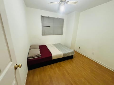 Cheap Rooms Near Airport CAD 79 Only- Walk to Shopping, Restaurants, Transit Vacation rental in Brampton