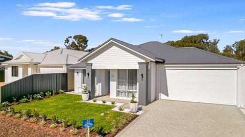 Busselton Beach Vibes House in Busselton