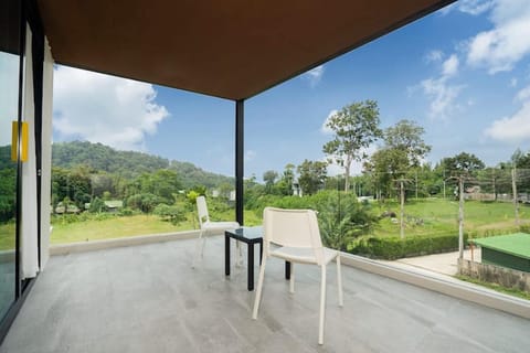 Patio, Day, View (from property/room), Balcony/Terrace, Balcony/Terrace, Mountain view