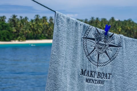 Maki Boat Docked boat in Padang