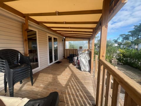 Patio, Day, View (from property/room), Balcony/Terrace