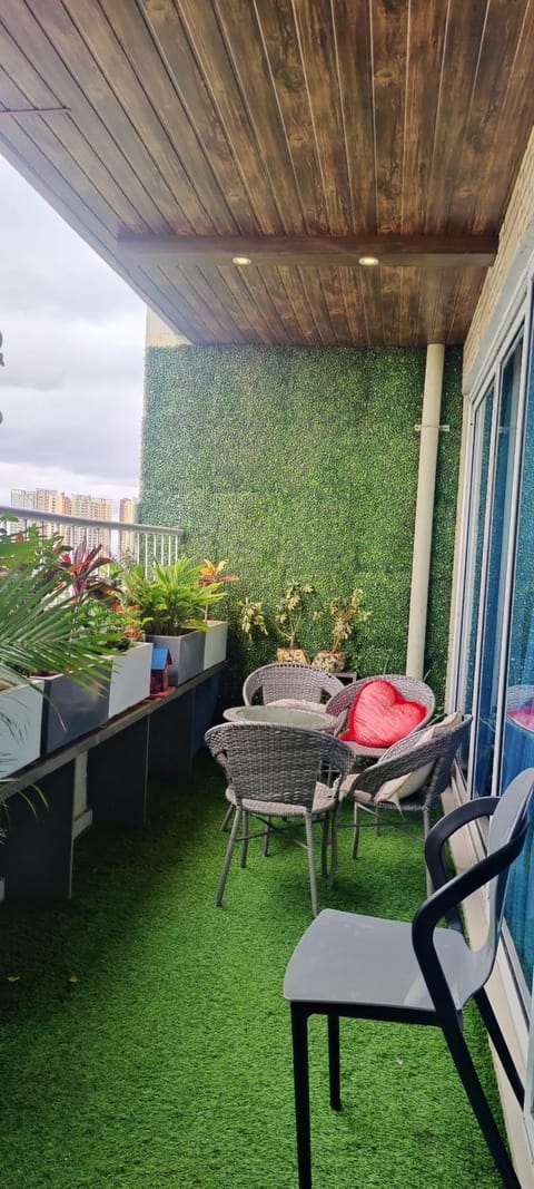 Garden, View (from property/room), Balcony/Terrace, Seating area, Garden view