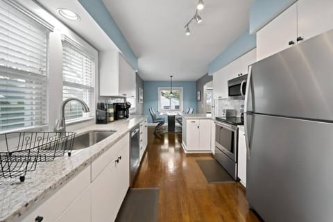 Stylish Luxurious 3BD Home in the Heart of Downtown Birmingham Casa in Royal Oak