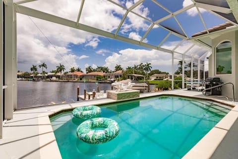 Pool view, Swimming pool