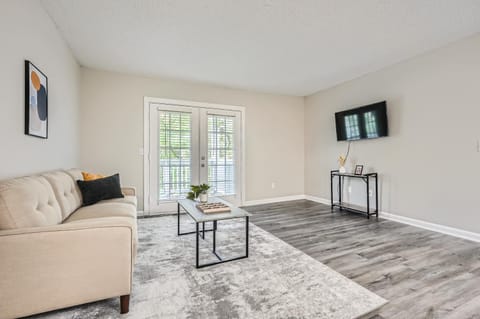 Crest At East Cobb 1822h Comfort Spacious 2bd 2bt Apartment in Marietta