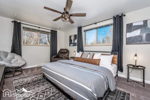 Tranquil Chic Retreat Near Mtns & Red Rocks, Wifi Maison in Wheat Ridge