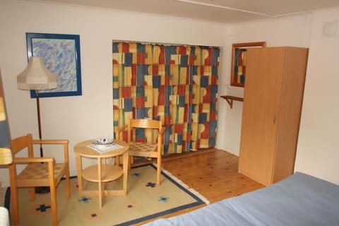 Seating area, Bedroom