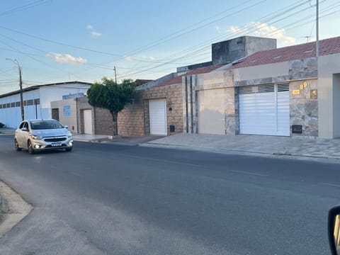 Casa bela House in Campina Grande