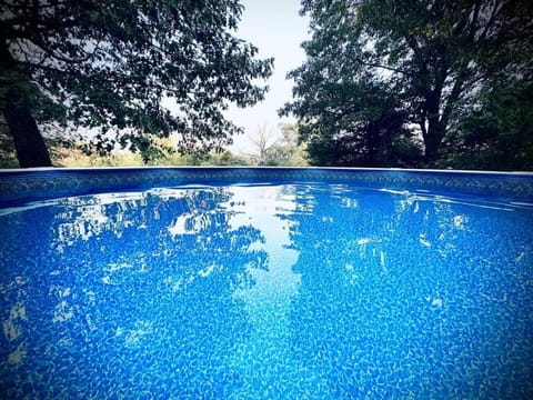 The Den at Fox Hollow - Private Pool House in Table Rock Lake