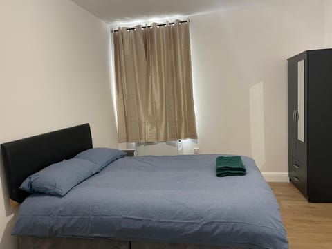 Luxury Croydon Accommodation Apartment in Croydon