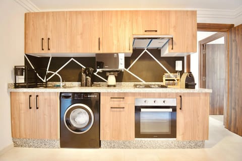 Kitchen or kitchenette, dishwasher, minibar, oven, pet friendly, stove, toaster, washing machine, dryer