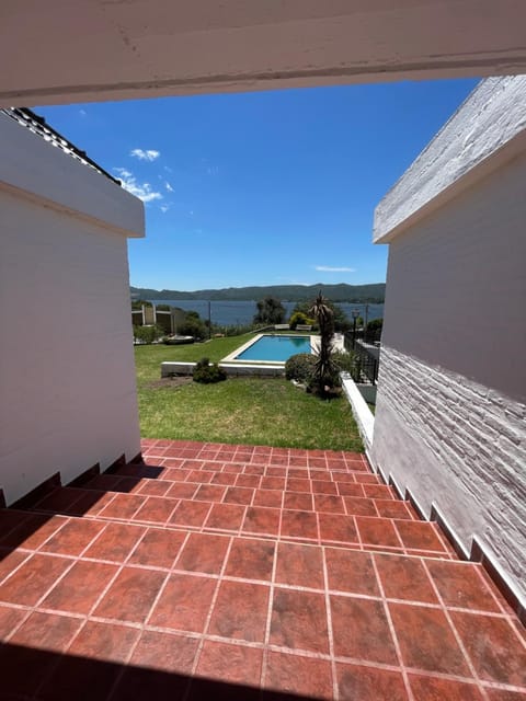 CASA En Barrio VILLA DEL LAGO, NO grupo de jóvenes House in Villa Carlos Paz