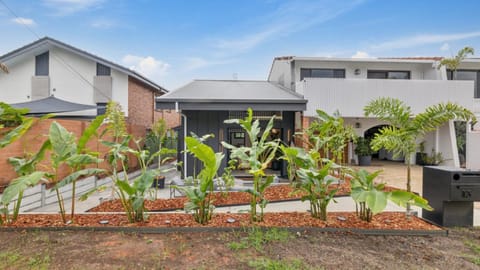 Property building, Garden, Other, Garden view